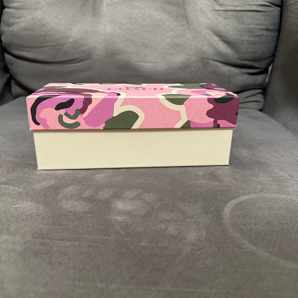 Coach box - Picture 2 of 6